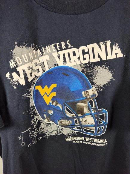WV Mountaineers Morgantown WV Men's Size 2XL Navy Bayside T-Shirt EUC - Picture 1 of 4